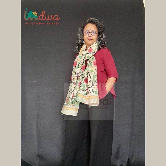 Off-White Handcrafted Kantha Silk Stole-knot