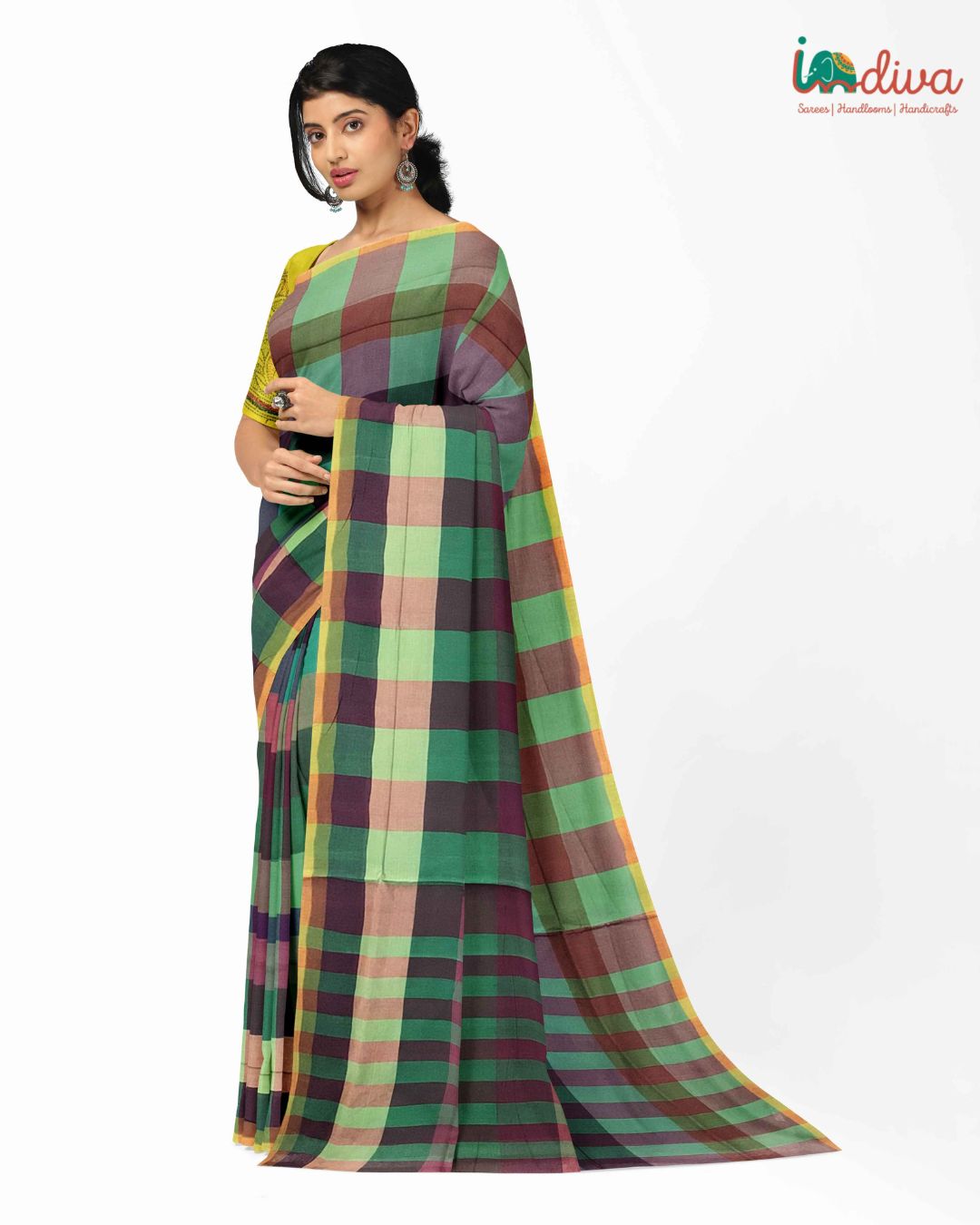 Department of Handlooms and Textiles Govt Andhra Pradesh - Vocal4handmade  Srikalahathi Silk Saree is woven with Brocade designs, having Zari in Warp  and weft using Jacquards. Silk Sarees are mostly used in