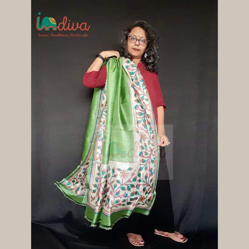 Green Hand-embroidered Kantha Tussar Silk Dupatta-Shoulder