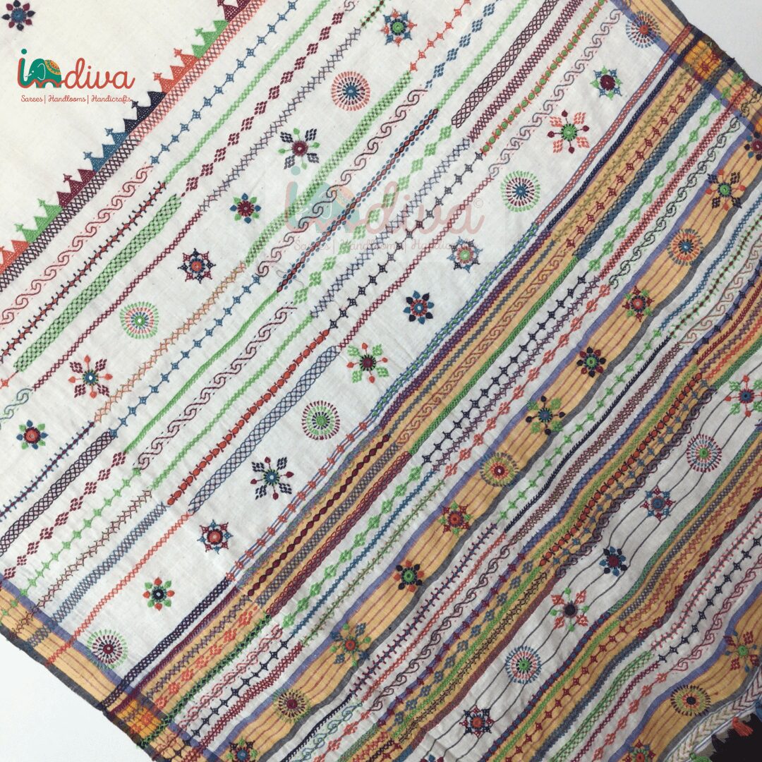 Indiva Off-White Lambani Embroidered Khadi Saree-pallu2